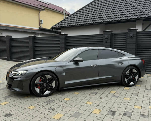 Ауді RS e-tron GT 2021 у Коломые на Automoto.ua Сірий Ауді RS e-tron GT, об'ємом двигуна 0 л та пробігом 58 тис. км за 58000 $, фото 1 на Automoto.ua