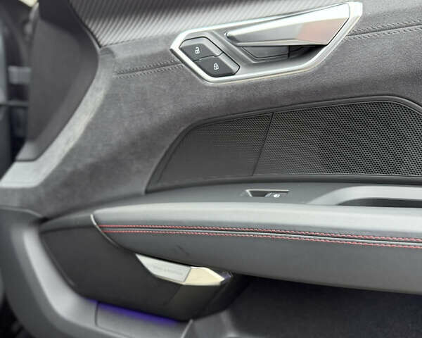 Ауді RS e-tron GT 2021 у Коломые на Automoto.ua Сірий Ауді RS e-tron GT, об'ємом двигуна 0 л та пробігом 58 тис. км за 58000 $, фото 21 на Automoto.ua