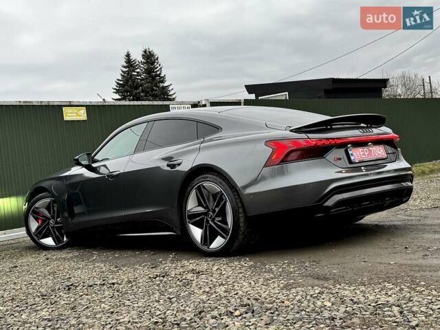 Серый Ауди RS e-tron GT, объемом двигателя 0 л и пробегом 48 тыс. км за 67700 $, фото 11 на Automoto.ua