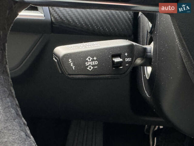Серый Ауди RS e-tron GT, объемом двигателя 0 л и пробегом 21 тыс. км за 62000 $, фото 36 на Automoto.ua