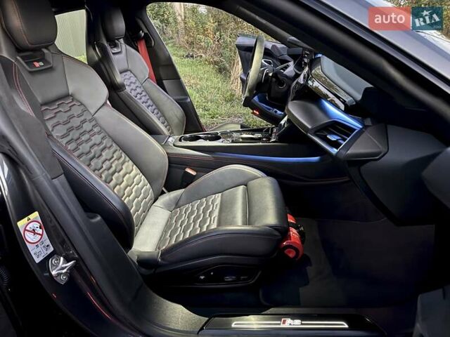 Серый Ауди RS e-tron GT, объемом двигателя 0 л и пробегом 48 тыс. км за 67700 $, фото 61 на Automoto.ua