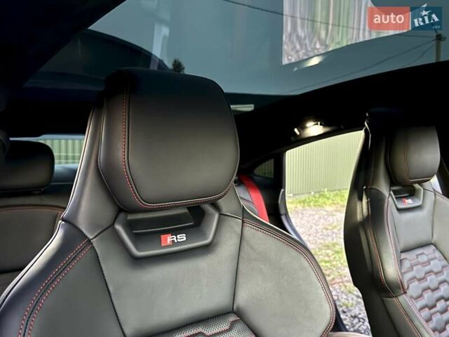 Серый Ауди RS e-tron GT, объемом двигателя 0 л и пробегом 48 тыс. км за 67700 $, фото 66 на Automoto.ua