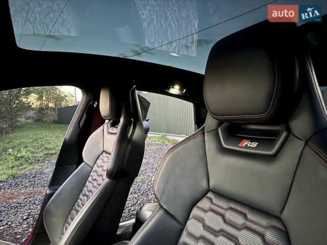 Серый Ауди RS e-tron GT, объемом двигателя 0 л и пробегом 48 тыс. км за 65500 $, фото 73 на Automoto.ua