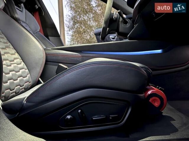 Серый Ауди RS e-tron GT, объемом двигателя 0 л и пробегом 48 тыс. км за 67700 $, фото 68 на Automoto.ua