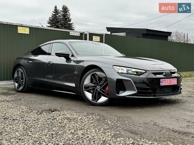 Серый Ауди RS e-tron GT, объемом двигателя 0 л и пробегом 48 тыс. км за 65500 $, фото 5 на Automoto.ua