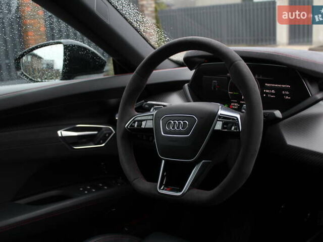 Сірий Ауді RS e-tron GT, об'ємом двигуна 0 л та пробігом 42 тис. км за 69800 $, фото 18 на Automoto.ua