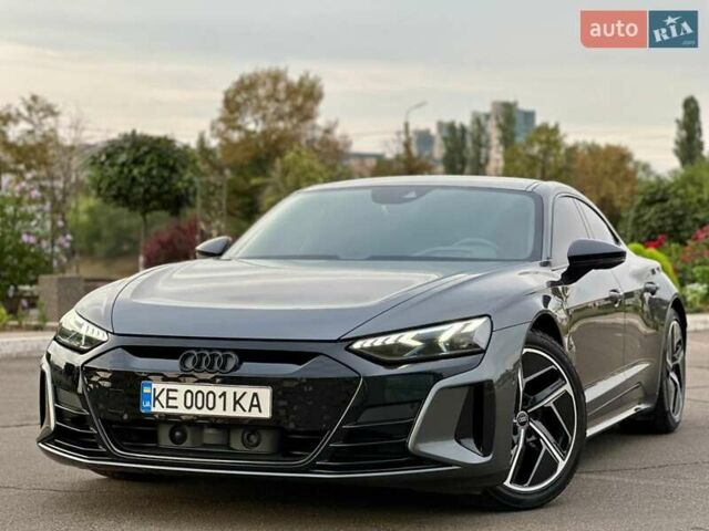 Сірий Ауді RS e-tron GT, об'ємом двигуна 0 л та пробігом 46 тис. км за 74900 $, фото 4 на Automoto.ua