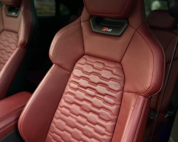 Сірий Ауді RS e-tron GT, об'ємом двигуна 0 л та пробігом 46 тис. км за 74900 $, фото 29 на Automoto.ua