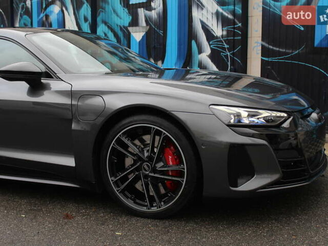 Сірий Ауді RS e-tron GT, об'ємом двигуна 0 л та пробігом 34 тис. км за 73800 $, фото 7 на Automoto.ua