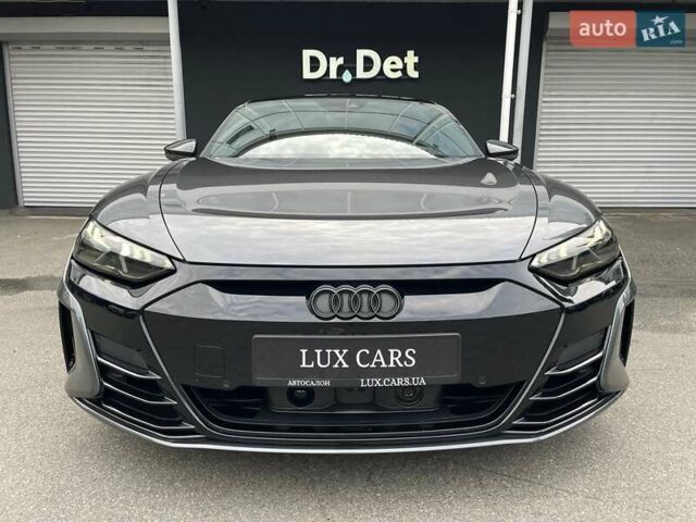 Сірий Ауді RS e-tron GT, об'ємом двигуна 0 л та пробігом 51 тис. км за 71900 $, фото 11 на Automoto.ua