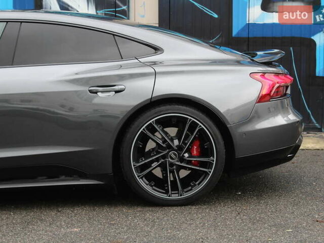Сірий Ауді RS e-tron GT, об'ємом двигуна 0 л та пробігом 34 тис. км за 73800 $, фото 16 на Automoto.ua