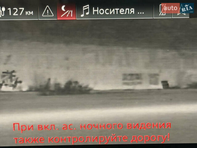 Серый Ауди RS e-tron GT, объемом двигателя 0 л и пробегом 39 тыс. км за 69500 $, фото 28 на Automoto.ua