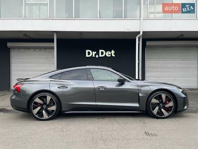 Сірий Ауді RS e-tron GT, об'ємом двигуна 0 л та пробігом 51 тис. км за 71900 $, фото 28 на Automoto.ua