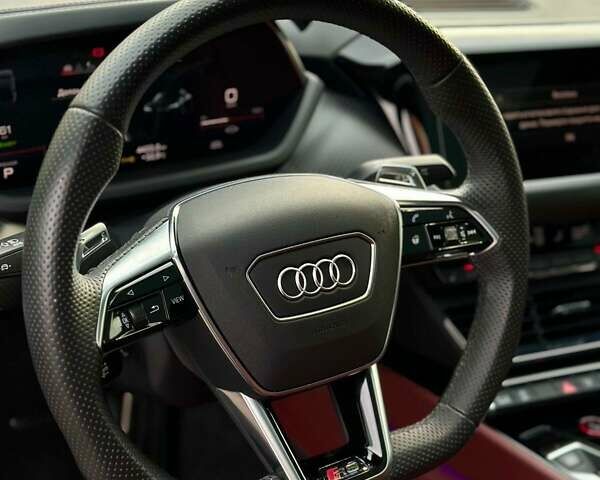 Сірий Ауді RS e-tron GT, об'ємом двигуна 0 л та пробігом 46 тис. км за 69900 $, фото 25 на Automoto.ua