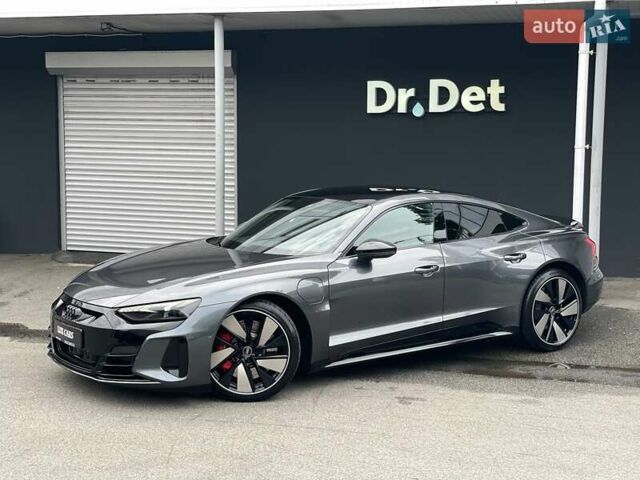 Сірий Ауді RS e-tron GT, об'ємом двигуна 0 л та пробігом 51 тис. км за 71900 $, фото 17 на Automoto.ua