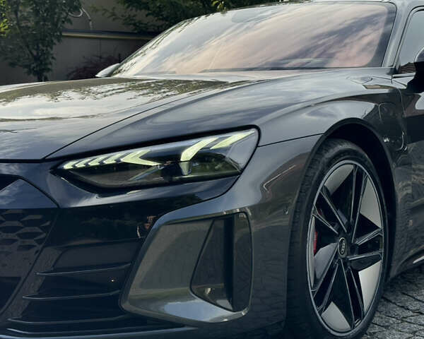 Сірий Ауді RS e-tron GT, об'ємом двигуна 0 л та пробігом 31 тис. км за 80000 $, фото 8 на Automoto.ua