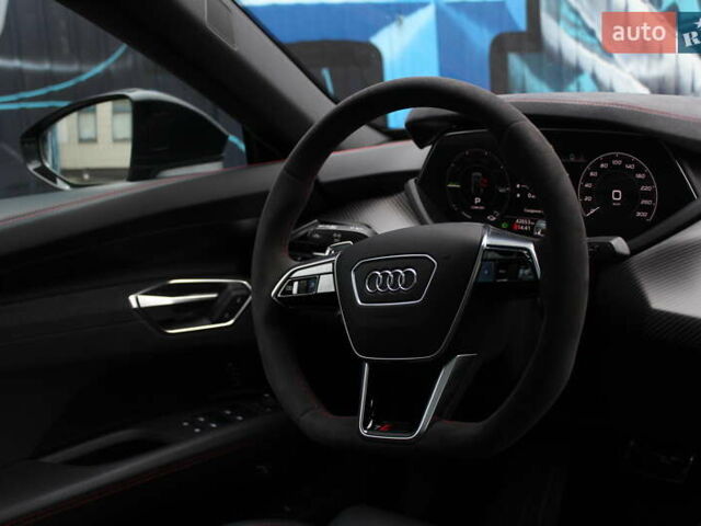 Сірий Ауді RS e-tron GT, об'ємом двигуна 0 л та пробігом 34 тис. км за 73800 $, фото 18 на Automoto.ua