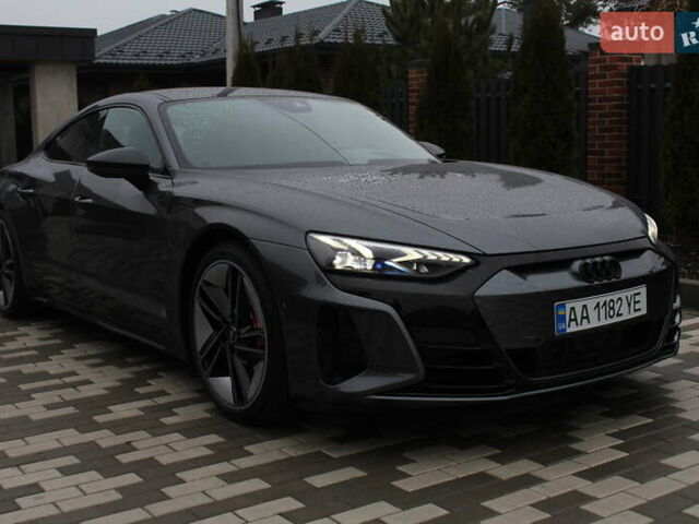 Сірий Ауді RS e-tron GT, об'ємом двигуна 0 л та пробігом 42 тис. км за 69800 $, фото 8 на Automoto.ua