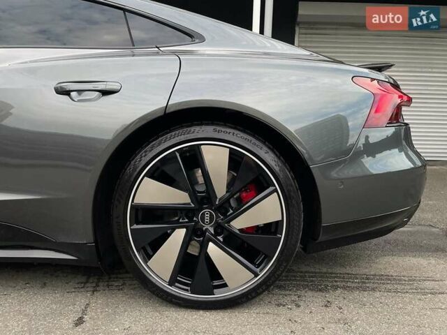 Сірий Ауді RS e-tron GT, об'ємом двигуна 0 л та пробігом 51 тис. км за 71900 $, фото 27 на Automoto.ua
