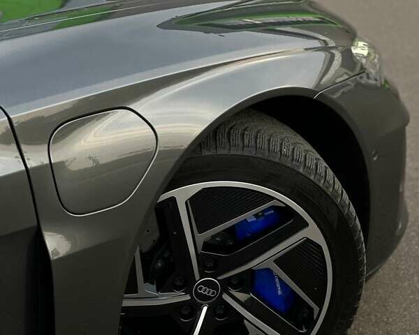 Сірий Ауді RS e-tron GT, об'ємом двигуна 0 л та пробігом 46 тис. км за 74900 $, фото 22 на Automoto.ua