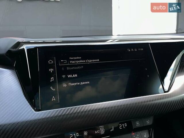 Сірий Ауді RS e-tron GT, об'ємом двигуна 0 л та пробігом 51 тис. км за 71900 $, фото 76 на Automoto.ua