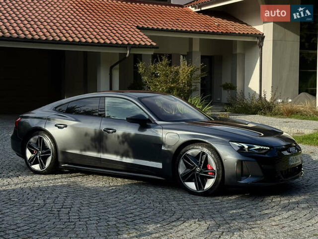 Сірий Ауді RS e-tron GT, об'ємом двигуна 0 л та пробігом 31 тис. км за 80000 $, фото 2 на Automoto.ua
