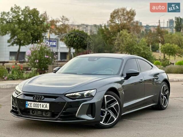 Сірий Ауді RS e-tron GT, об'ємом двигуна 0 л та пробігом 46 тис. км за 69900 $, фото 2 на Automoto.ua