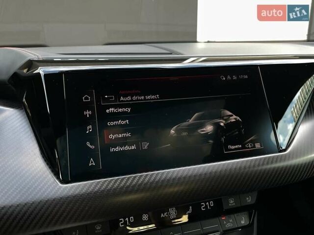 Сірий Ауді RS e-tron GT, об'ємом двигуна 0 л та пробігом 51 тис. км за 71900 $, фото 68 на Automoto.ua