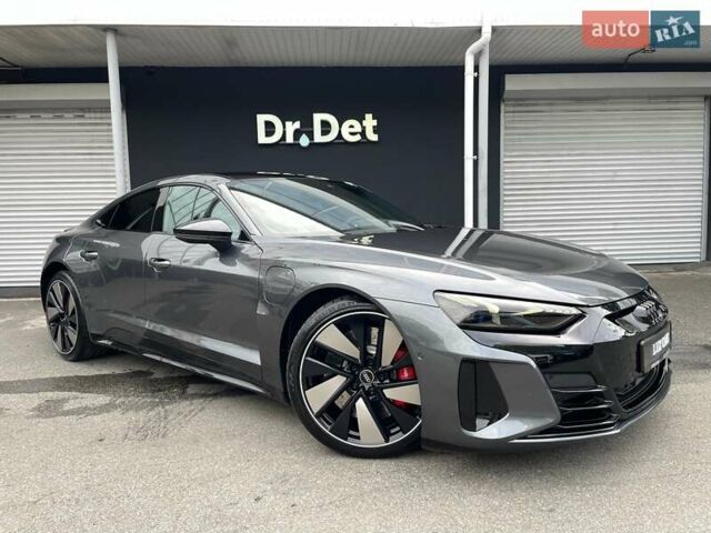 Сірий Ауді RS e-tron GT, об'ємом двигуна 0 л та пробігом 51 тис. км за 71900 $, фото 4 на Automoto.ua