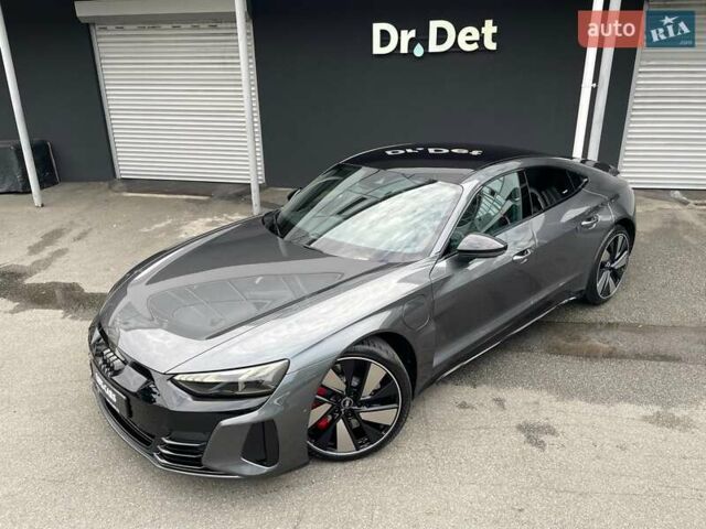 Сірий Ауді RS e-tron GT, об'ємом двигуна 0 л та пробігом 51 тис. км за 71900 $, фото 14 на Automoto.ua