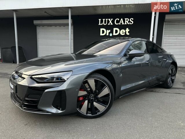 Серый Ауди RS e-tron GT, объемом двигателя 0 л и пробегом 24 тыс. км за 79900 $, фото 6 на Automoto.ua