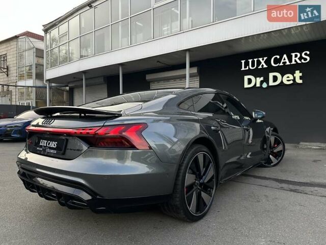 Сірий Ауді RS e-tron GT, об'ємом двигуна 0 л та пробігом 24 тис. км за 79900 $, фото 34 на Automoto.ua