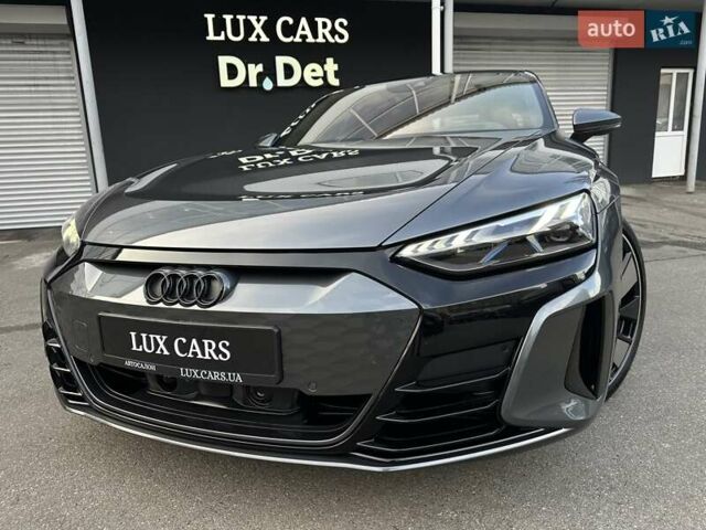 Сірий Ауді RS e-tron GT, об'ємом двигуна 0 л та пробігом 24 тис. км за 79900 $, фото 14 на Automoto.ua