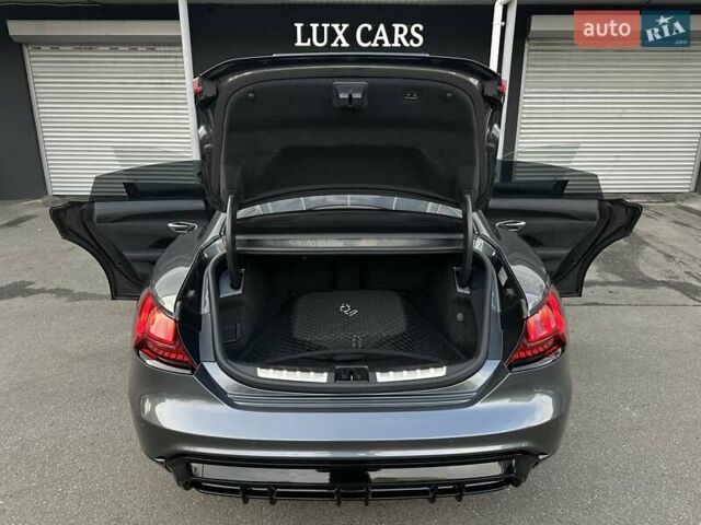 Сірий Ауді RS e-tron GT, об'ємом двигуна 0 л та пробігом 24 тис. км за 79900 $, фото 47 на Automoto.ua