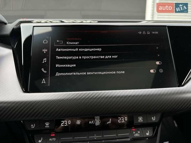 Сірий Ауді RS e-tron GT, об'ємом двигуна 0 л та пробігом 24 тис. км за 79900 $, фото 84 на Automoto.ua