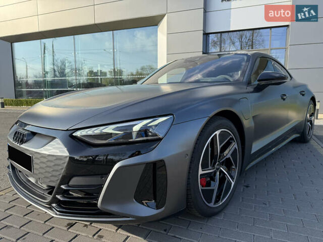 Ауді RS e-tron GT 2023 у Харкові на Automoto.ua Сірий Ауді RS e-tron GT, об'ємом двигуна 0 л та пробігом 11 тис. км за 98000 $, фото 9 на Automoto.ua