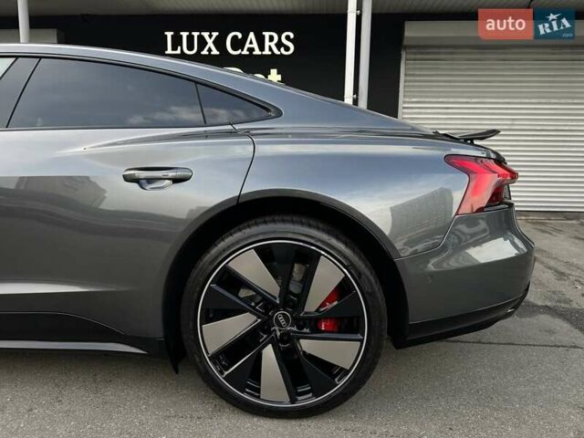 Сірий Ауді RS e-tron GT, об'ємом двигуна 0 л та пробігом 24 тис. км за 79900 $, фото 27 на Automoto.ua