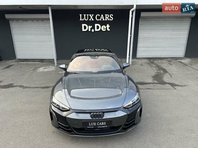 Сірий Ауді RS e-tron GT, об'ємом двигуна 0 л та пробігом 24 тис. км за 79900 $, фото 1 на Automoto.ua