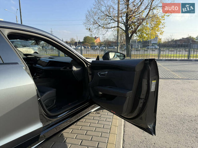 Ауді RS e-tron GT 2023 у Харкові на Automoto.ua Сірий Ауді RS e-tron GT, об'ємом двигуна 0 л та пробігом 11 тис. км за 98000 $, фото 33 на Automoto.ua