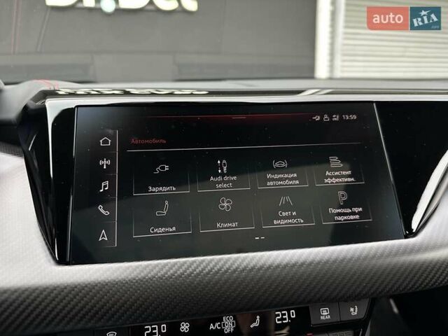 Сірий Ауді RS e-tron GT, об'ємом двигуна 0 л та пробігом 24 тис. км за 79900 $, фото 78 на Automoto.ua