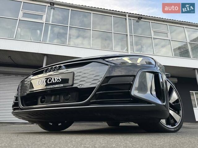 Сірий Ауді RS e-tron GT, об'ємом двигуна 0 л та пробігом 24 тис. км за 79900 $, фото 12 на Automoto.ua