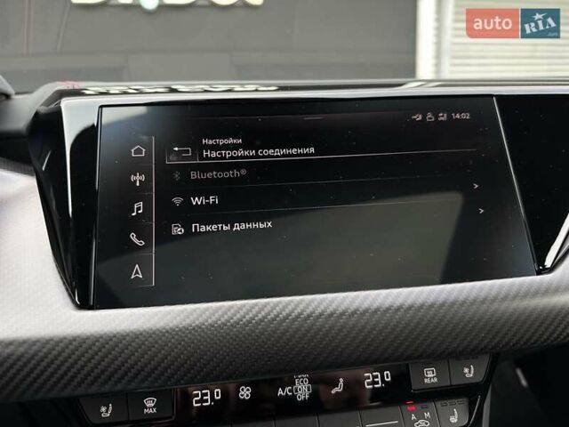 Сірий Ауді RS e-tron GT, об'ємом двигуна 0 л та пробігом 24 тис. км за 79900 $, фото 89 на Automoto.ua