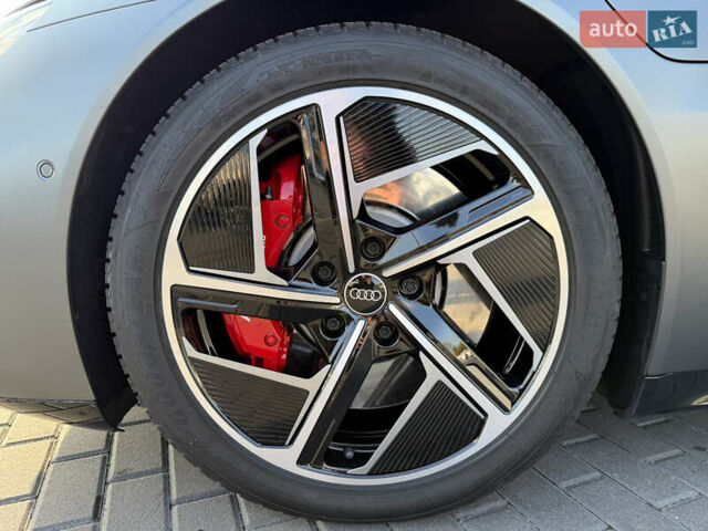 Ауді RS e-tron GT 2023 у Харкові на Automoto.ua Сірий Ауді RS e-tron GT, об'ємом двигуна 0 л та пробігом 11 тис. км за 98000 $, фото 15 на Automoto.ua