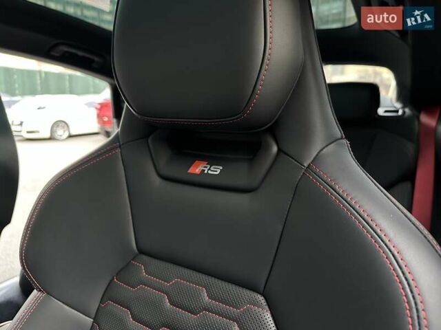 Сірий Ауді RS e-tron GT, об'ємом двигуна 0 л та пробігом 24 тис. км за 79900 $, фото 55 на Automoto.ua