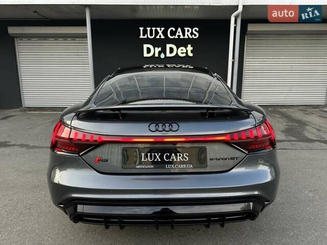 Сірий Ауді RS e-tron GT, об'ємом двигуна 0 л та пробігом 24 тис. км за 79900 $, фото 30 на Automoto.ua