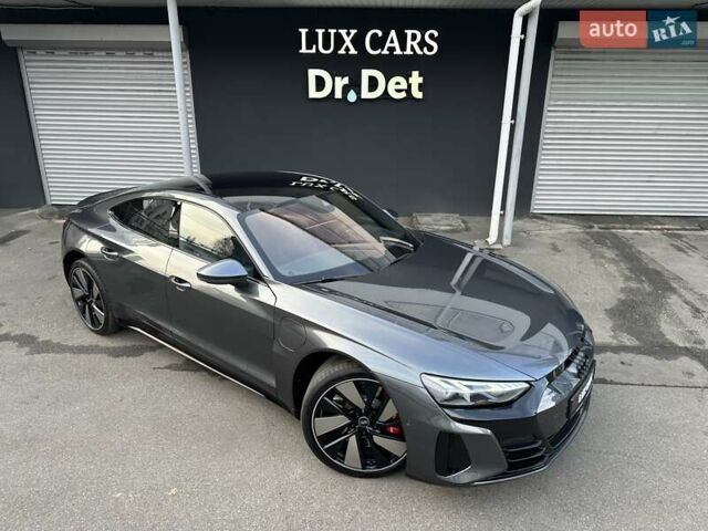 Сірий Ауді RS e-tron GT, об'ємом двигуна 0 л та пробігом 24 тис. км за 79900 $, фото 16 на Automoto.ua