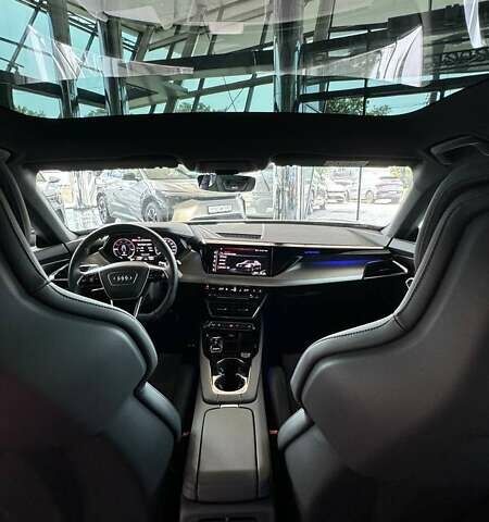 Сірий Ауді RS e-tron GT, об'ємом двигуна 0 л та пробігом 17 тис. км за 72000 $, фото 19 на Automoto.ua