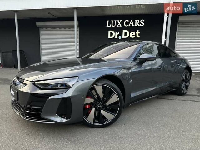 Сірий Ауді RS e-tron GT, об'ємом двигуна 0 л та пробігом 24 тис. км за 79900 $, фото 7 на Automoto.ua