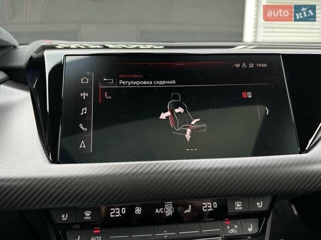 Сірий Ауді RS e-tron GT, об'ємом двигуна 0 л та пробігом 24 тис. км за 79900 $, фото 79 на Automoto.ua