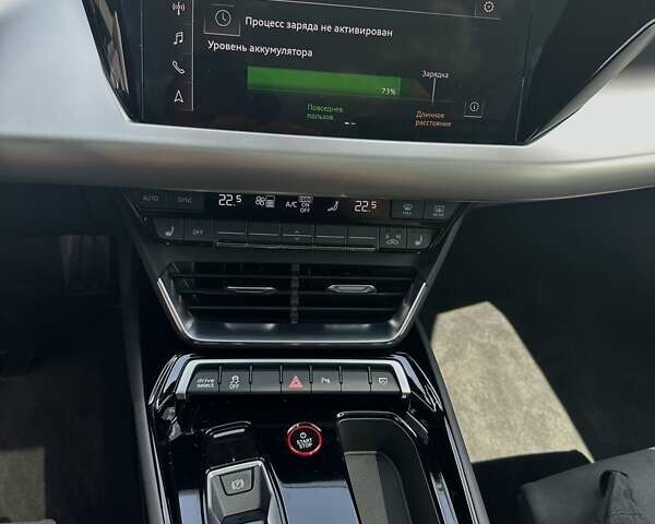 Сірий Ауді RS e-tron GT, об'ємом двигуна 0 л та пробігом 18 тис. км за 72900 $, фото 9 на Automoto.ua